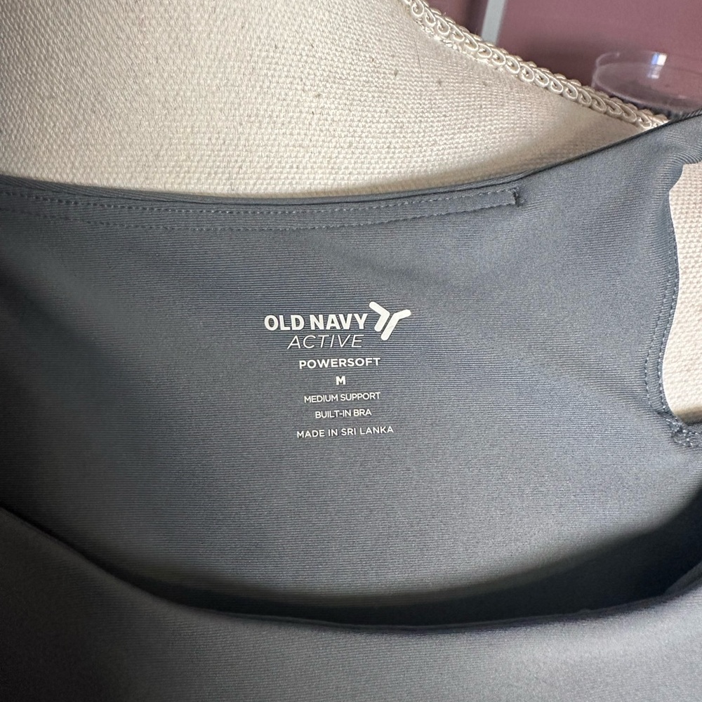 Old Navy Active Powersoft Crop Top - image 7